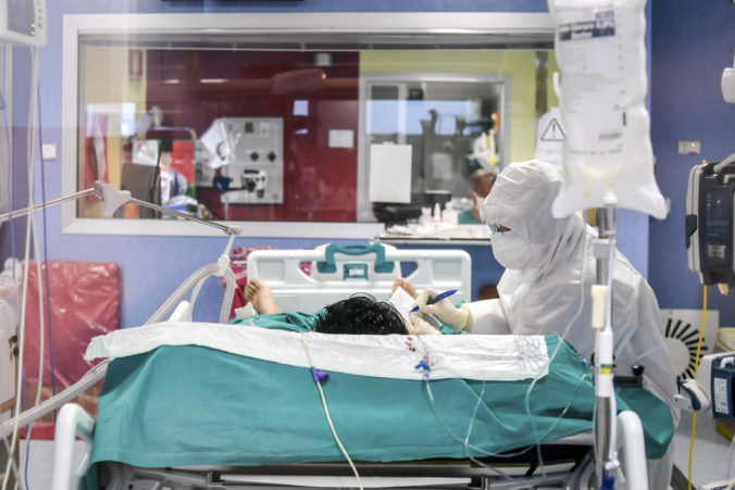 Počet hospitalizovaných je od Silvestra ustálený pod počtom 2 300