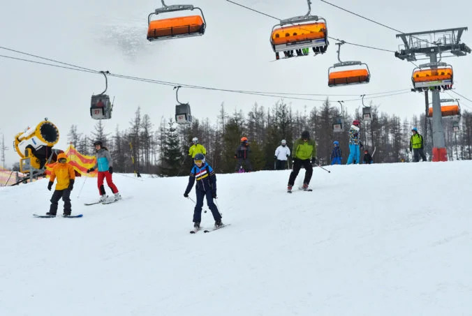 Počet otvorených lyžiarskych stredísk sa znížil kvôli otepleniu
