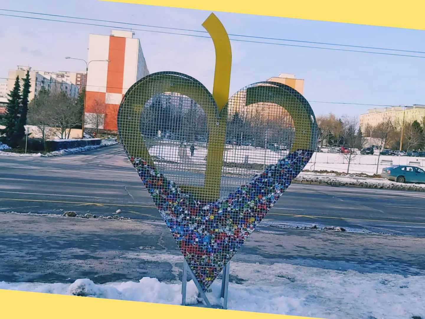 Vrchnákmi z fliaš môžete naďalej podporovať charitu, zálohovanie to zatiaľ neovplyvní