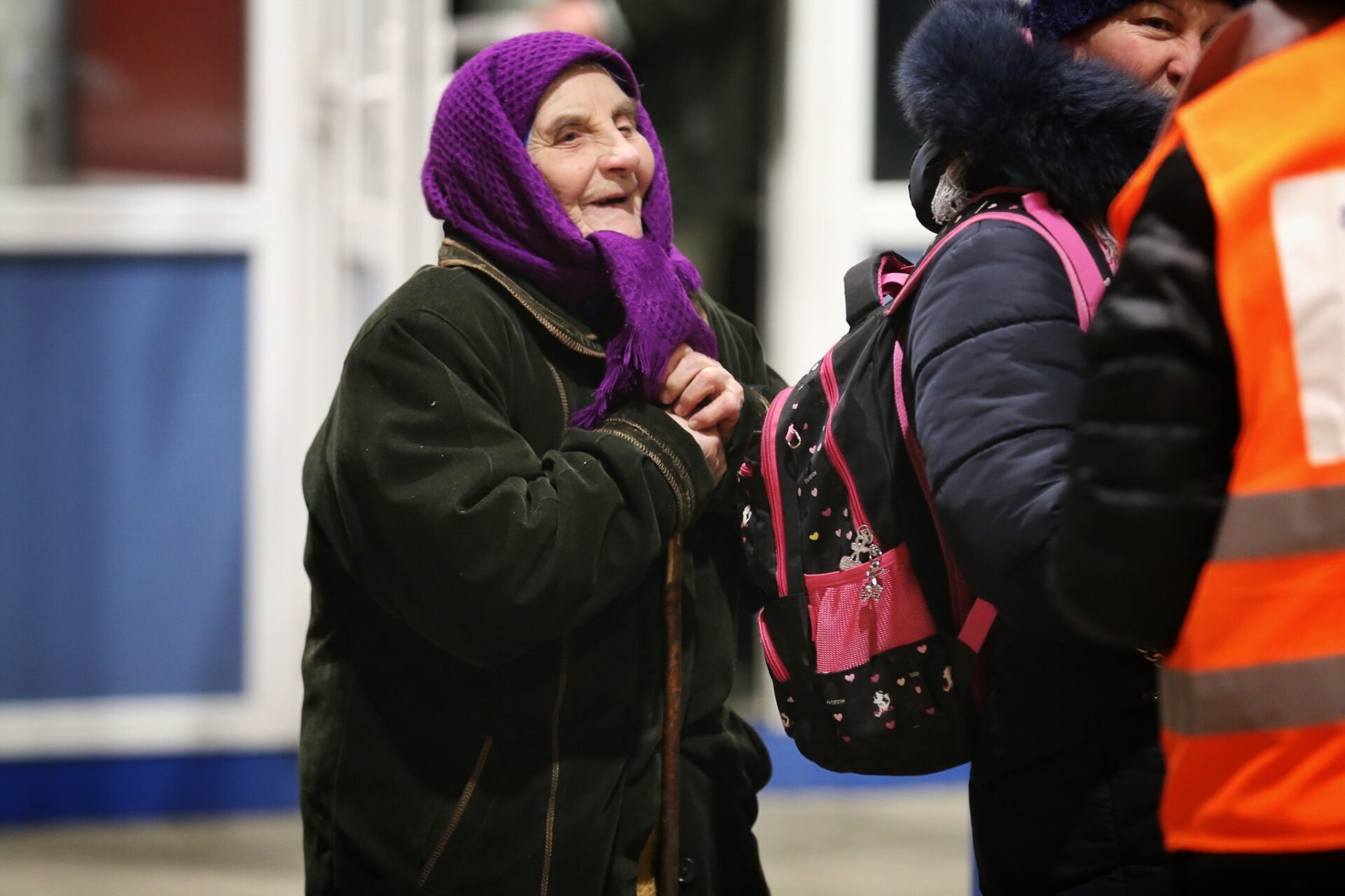 Takmer 80-ročná babka, ktorá prežila výbuch Černobyľu, musela opustiť svoju krajinu (FOTO)