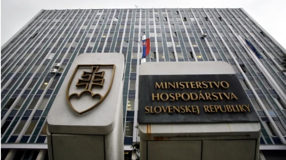 Slovensko na znižovaní energetickej závislosti od Ruska pracuje dlhodobo, tvrdí rezort hospodárstva