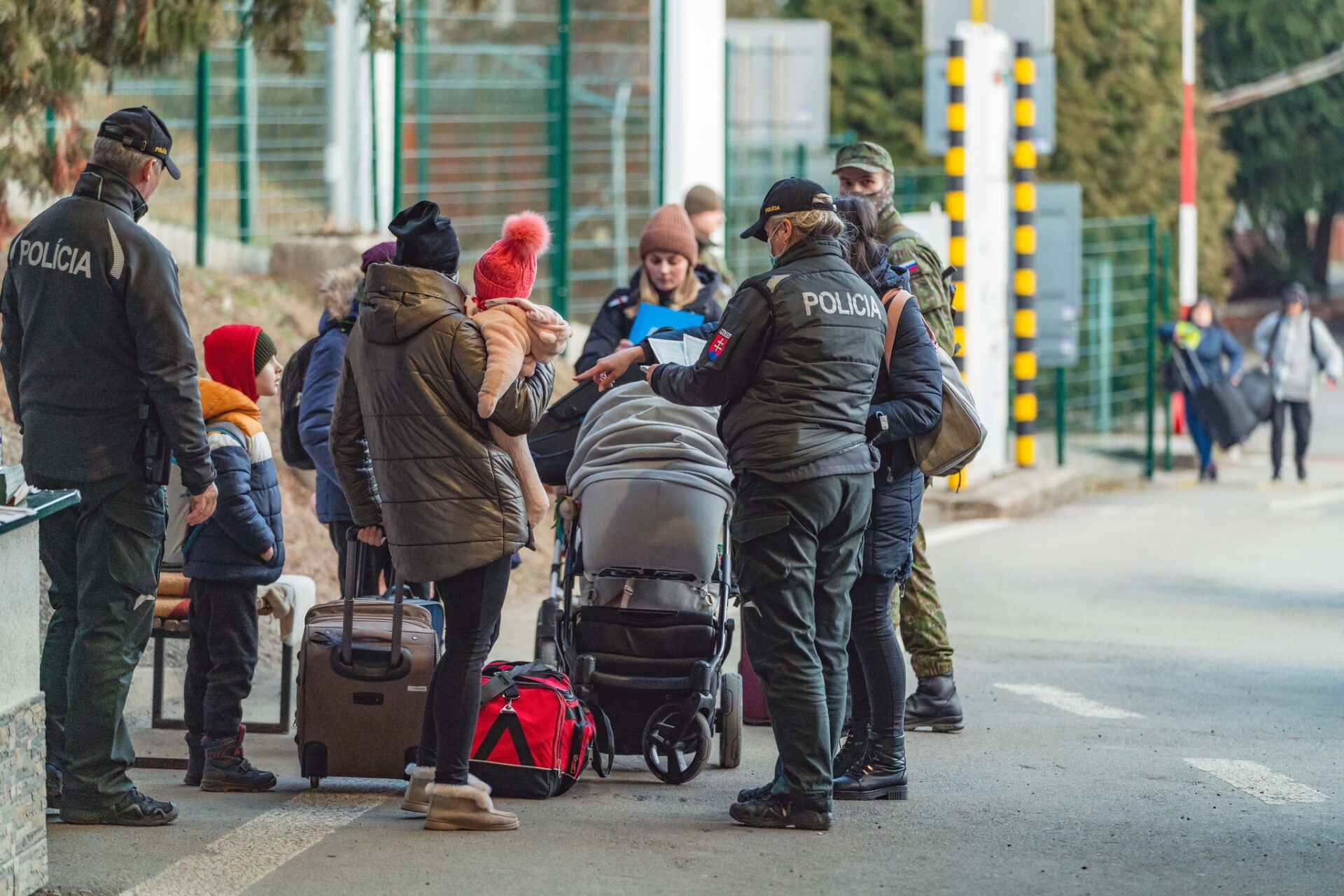 Obce by mali akceptovať žiadosti o jednorázový príspevok pre azylantov aj po 15. apríli
