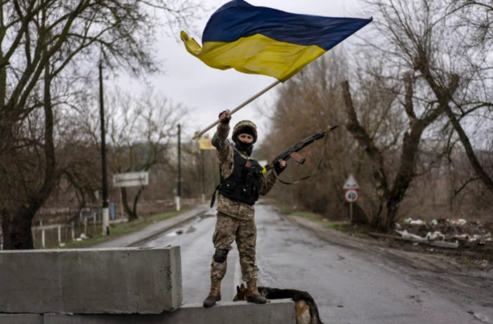 PREHĽAD UDALOSTÍ (20. 4.): Ukrajinská armáda odrazila početné ruské pokusy o postup, dobyla naspäť mesto Marjinka