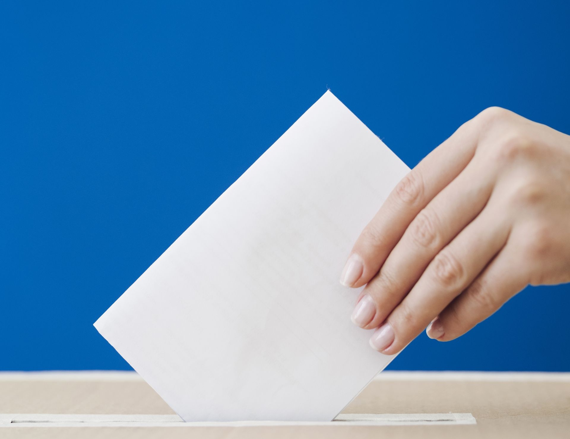 Voliči v karanténe dostanú v obecných a krajských voľbách šancu voliť doma