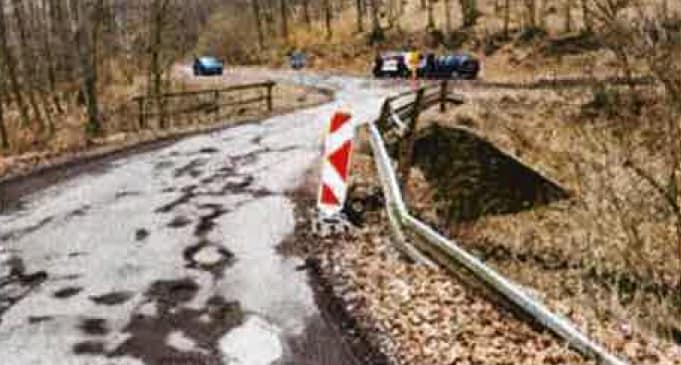 Správa ciest KSK uzavrela most za obcou Herľany