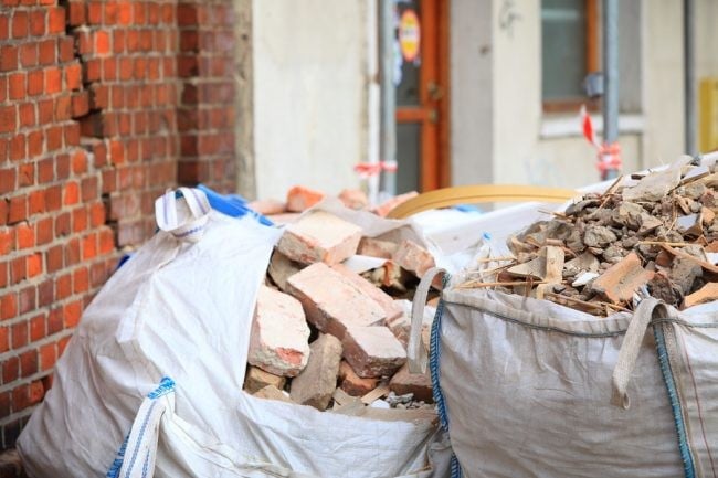 Poplatky za uloženie stavebného odpadu na skládku sa od júla zvýšia