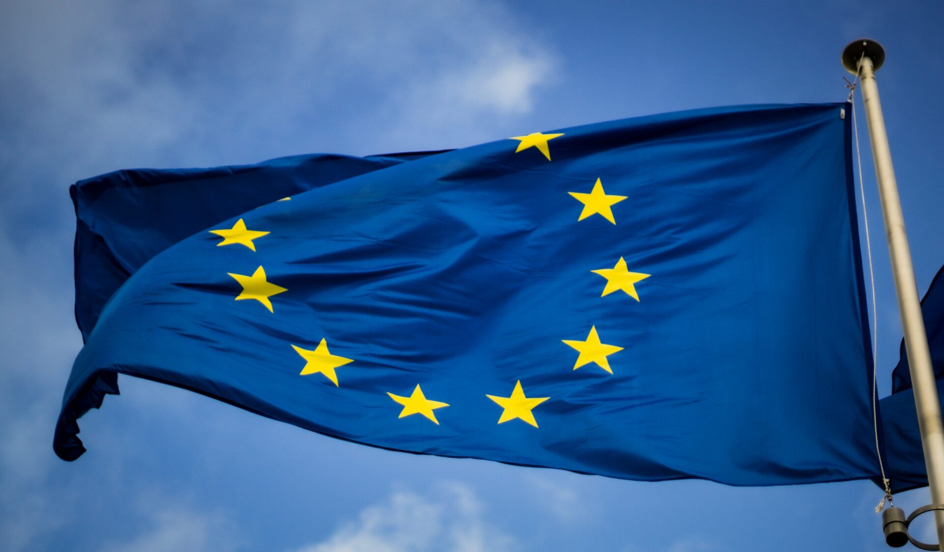 Európska únia bude posilňovať odolnosť voči online a offline hrozbám