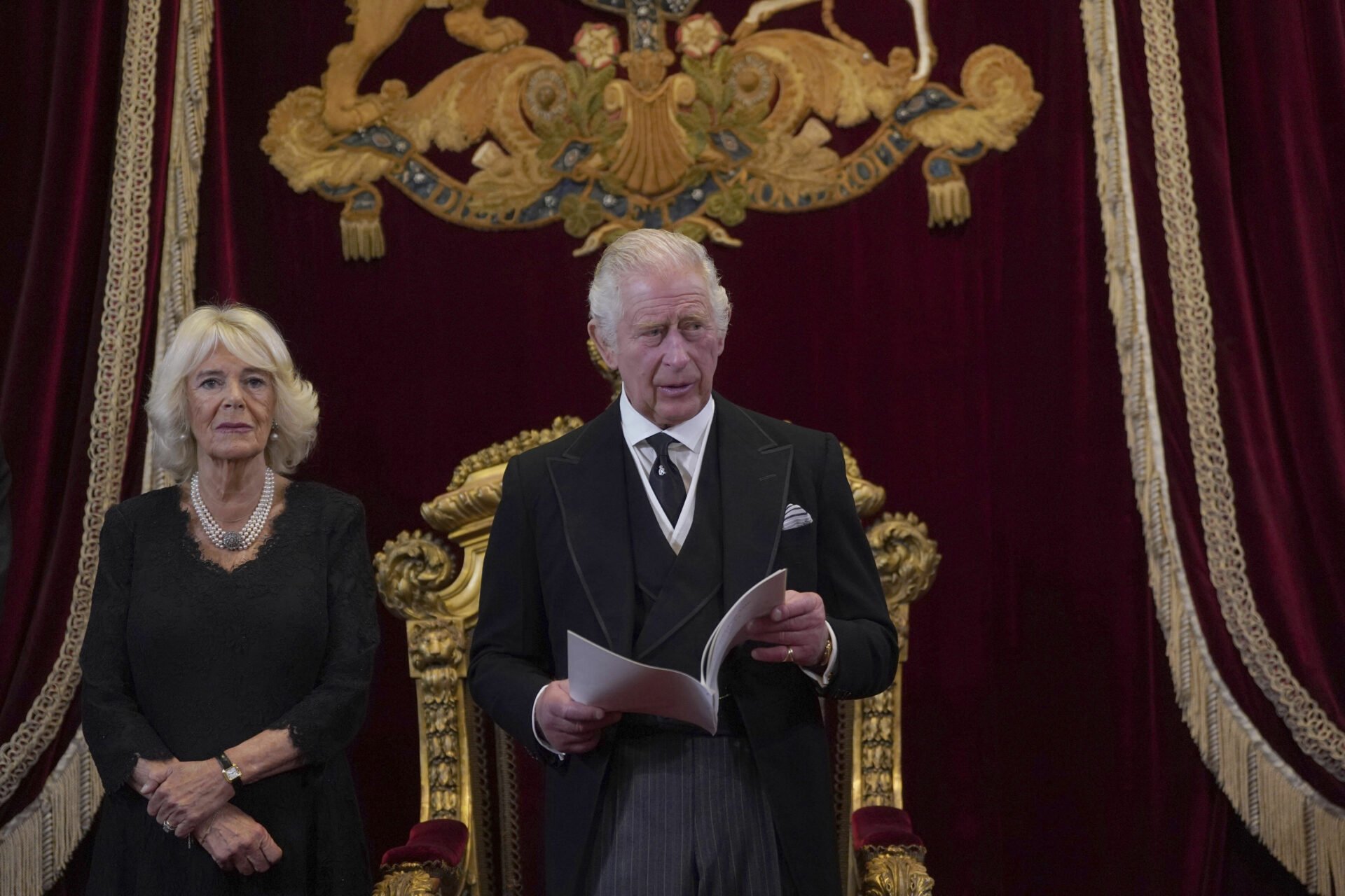 Už zajtra sa bude konať korunovácia britského kráľa Karola III.