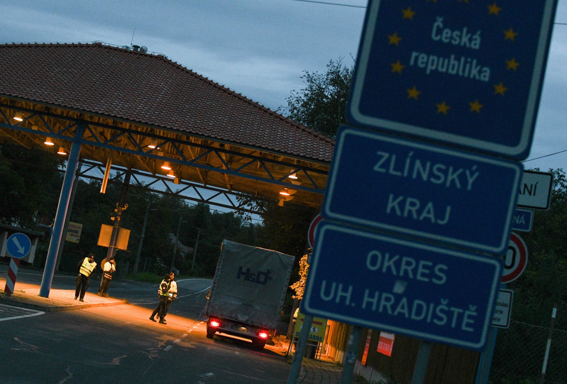 Česko predĺži kontroly na hraniciach so Slovenskom o 20 dní