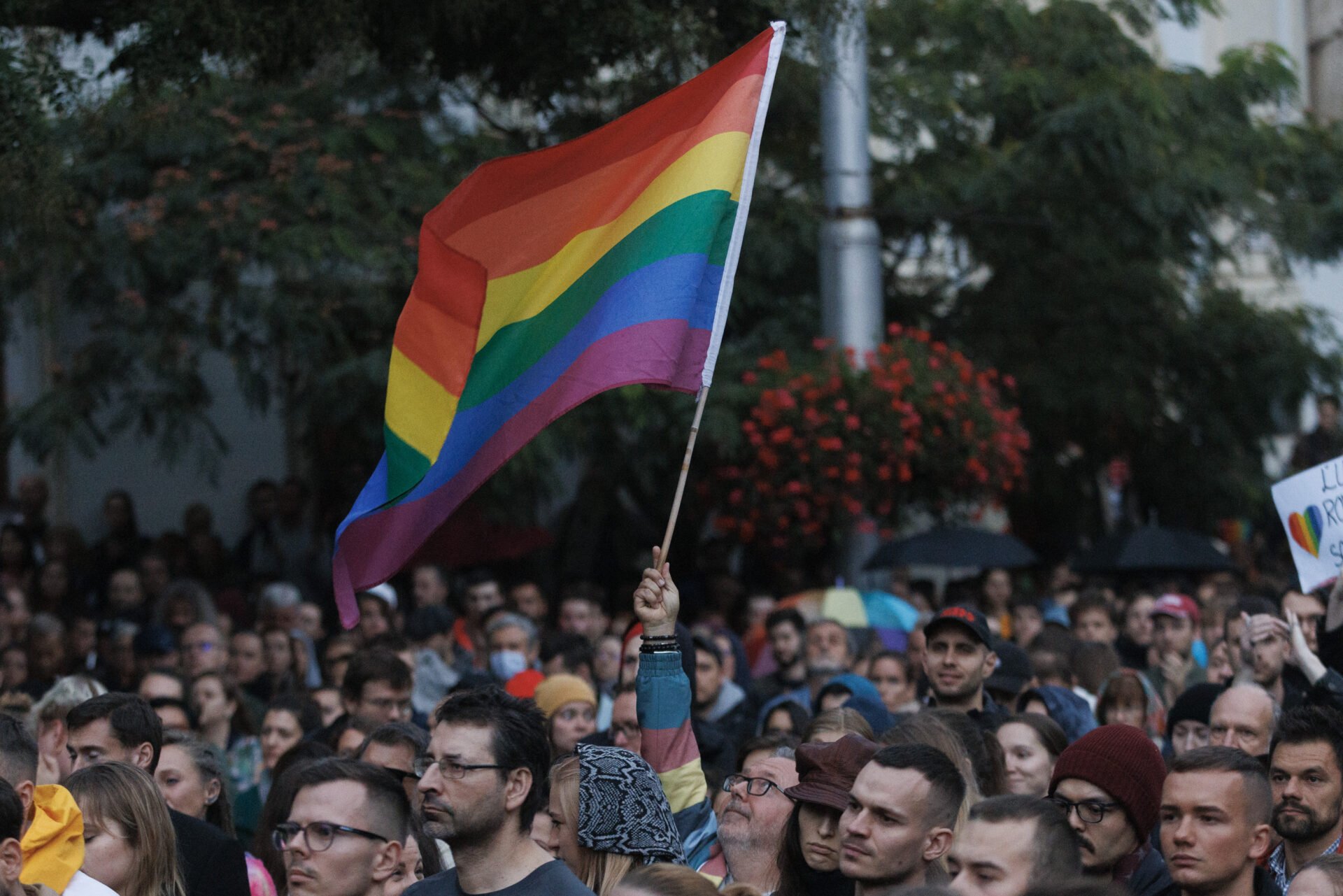 Európsky parlament odsúdil zločiny z nenávisti voči LGBTI+ ľuďom na Slovensku
