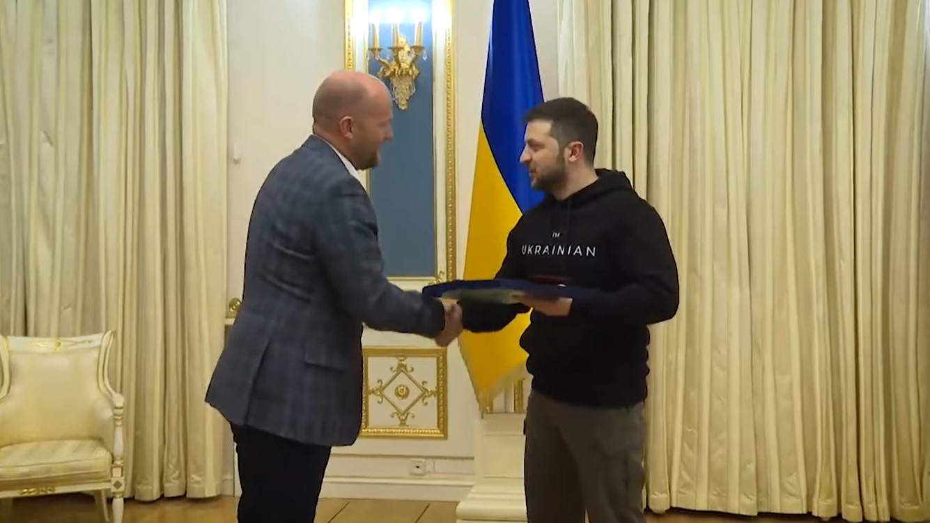 Minister obrany Jaroslav Naď si prevzal ocenenie od ukrajinského prezidenta Volodymyra Zelenského