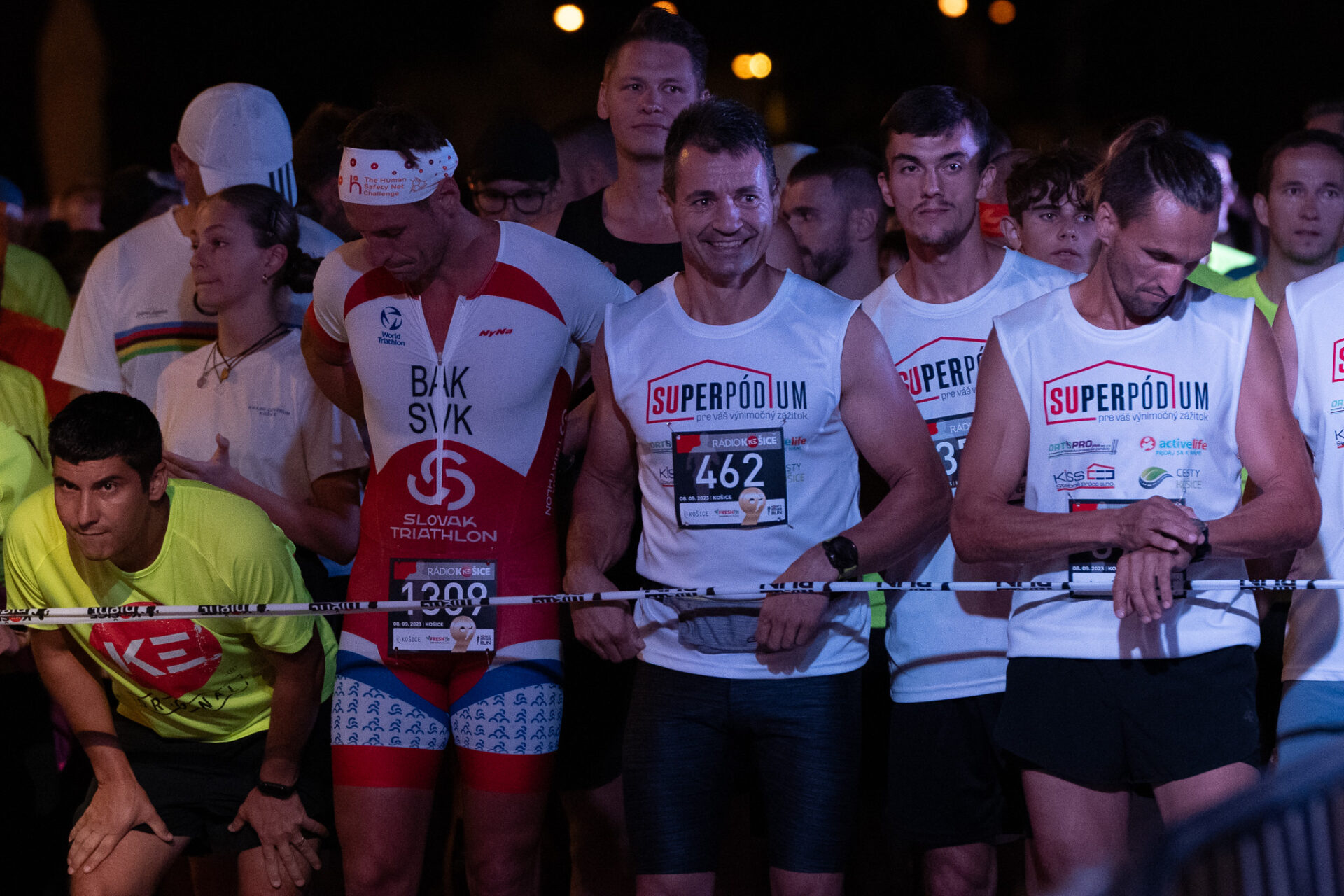 Košice Night Run spojil bežcov z rôznych kútov sveta. Na štart sa ich postavilo takmer dvetisíc (FOTO)