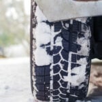 Prezúvanie na ZIMNÉ pneumatiky: Presný termín, podmienky a pokutovanie vodičov