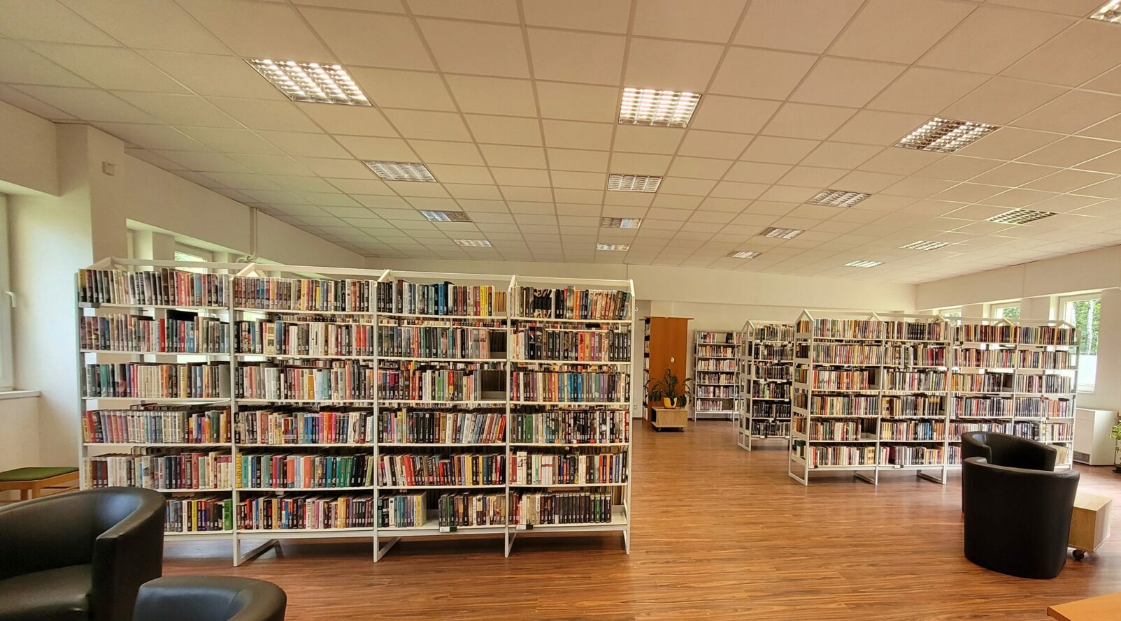 Najväčšia sídlisková knižnica otvára zmodernizované priestory