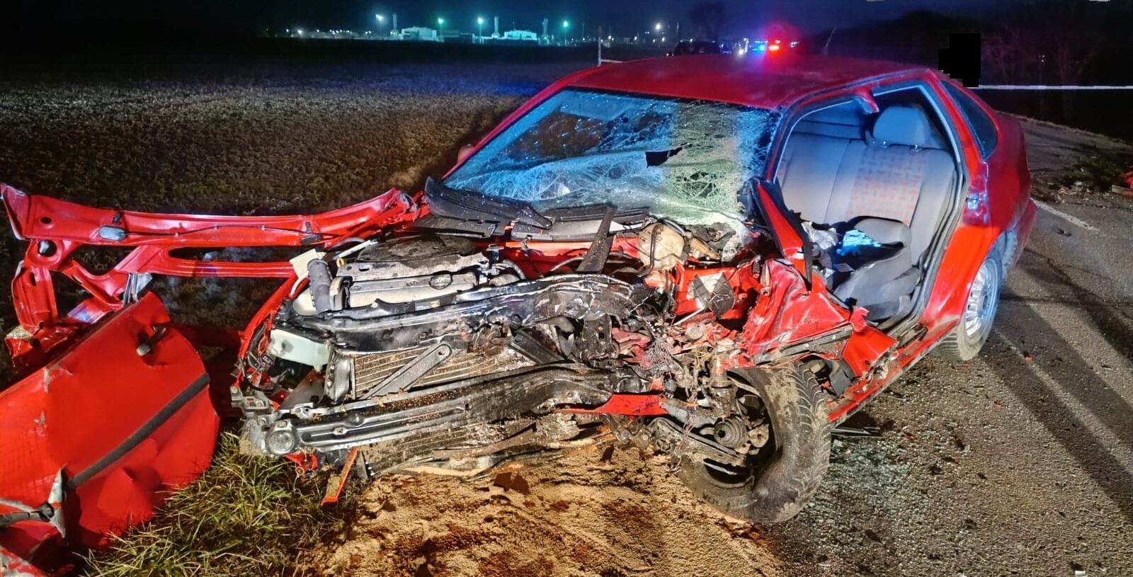Tragická NEHODA na východnom Slovensku. Vodič na mieste podľahol zraneniam (FOTO)