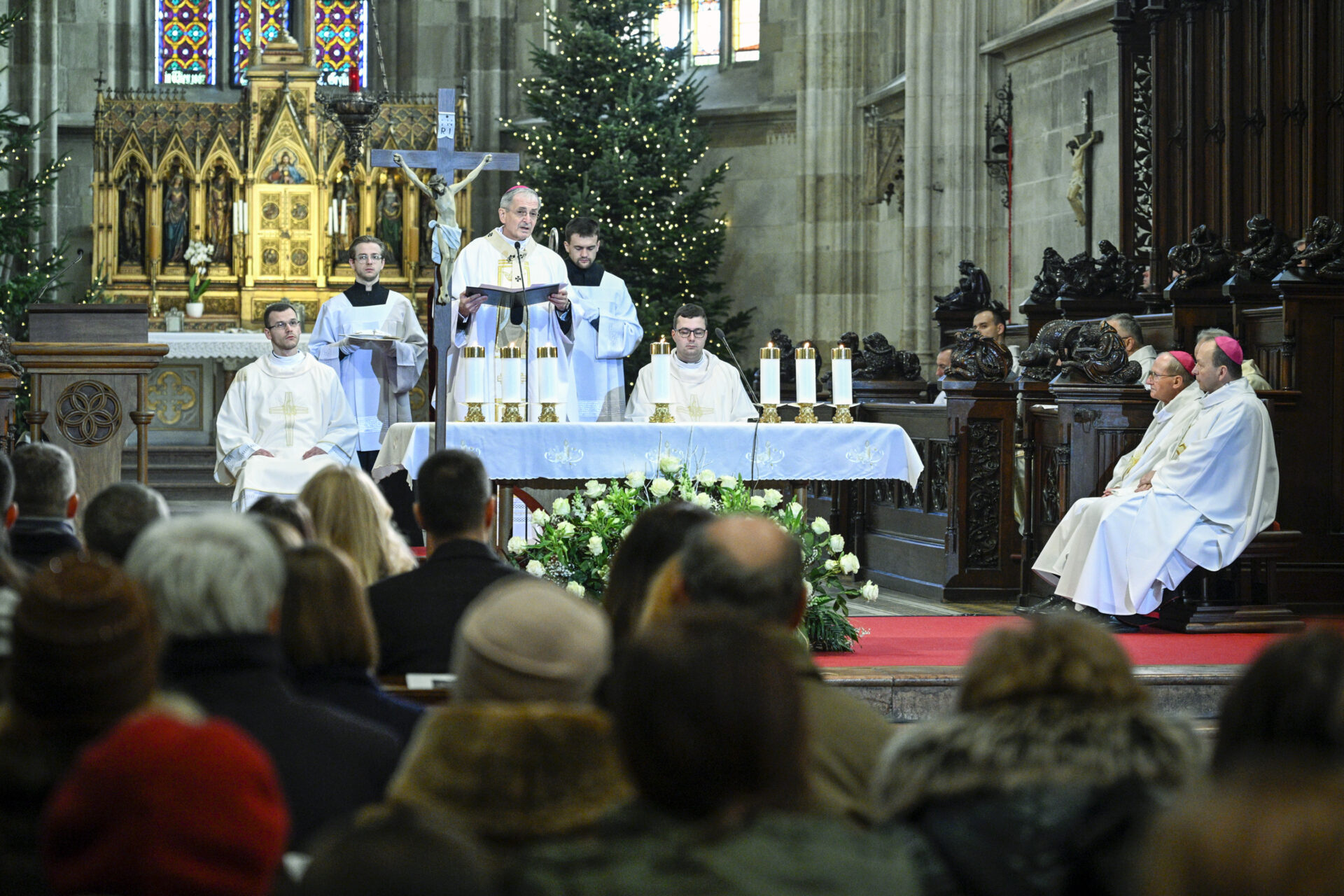 Katolíci si počas Veľkonočnej nedele pripomínajú najväčší kresťanský zázrak