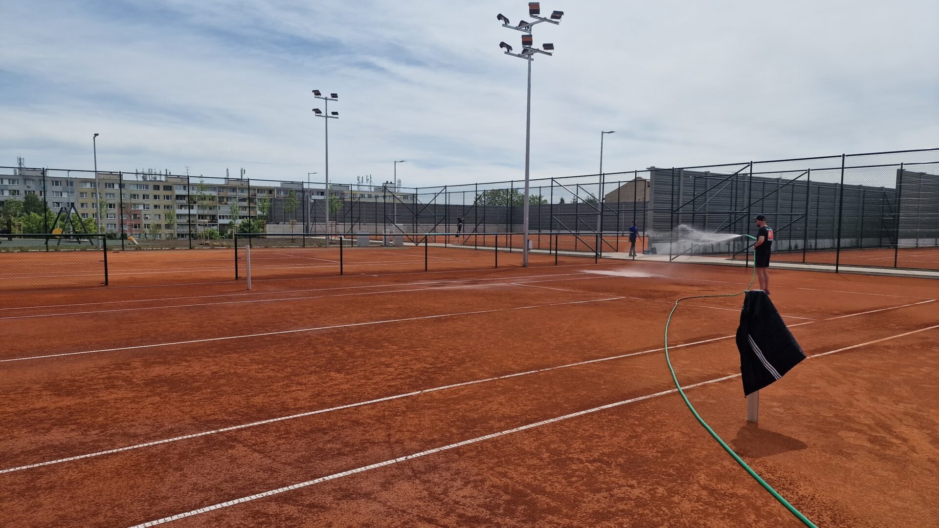 Košiačnia si môžu zahrať tenis alebo bedminton v modernom tréningovom centre (FOTO)