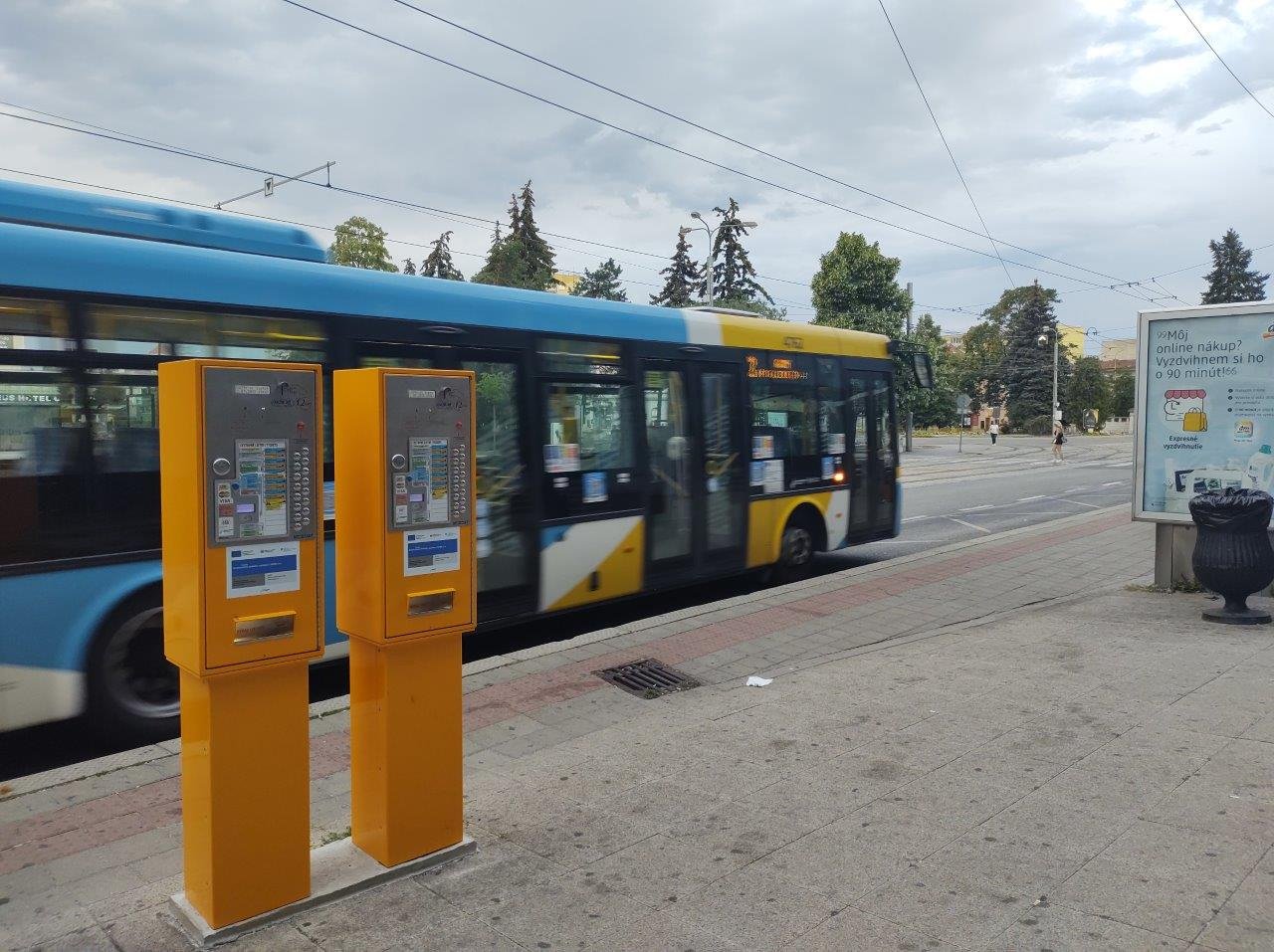 Českú rodinku zadržala revízorka v autobuse, kým nezaplatila pokutu