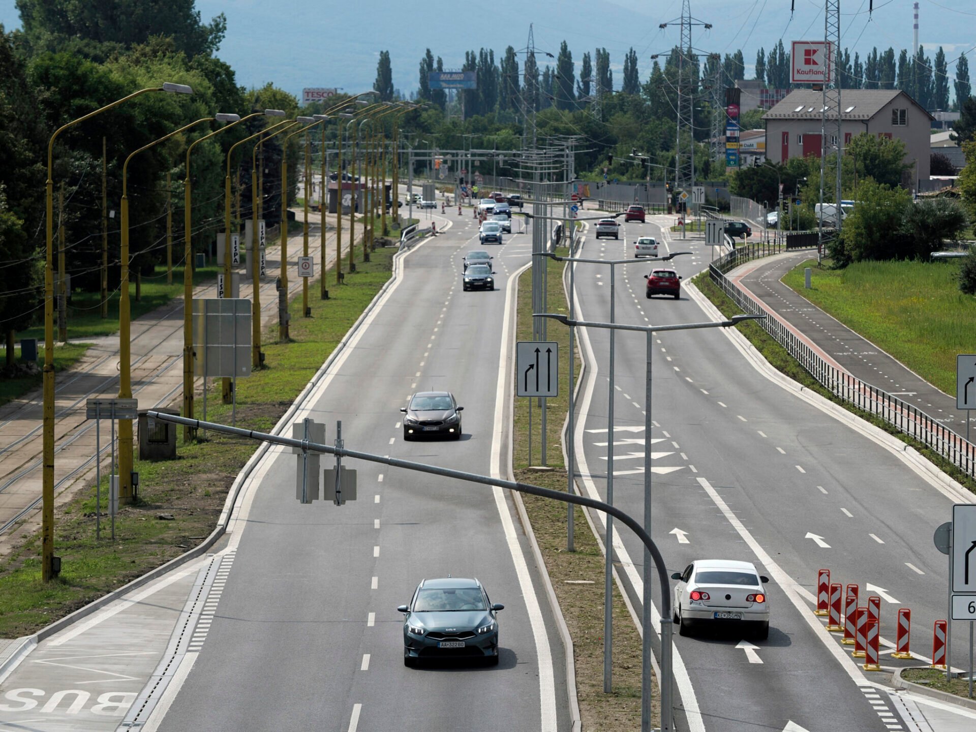 Mesto Košice investuje do prekládky elektrického vedenia na Slaneckej ceste vyše milión eur