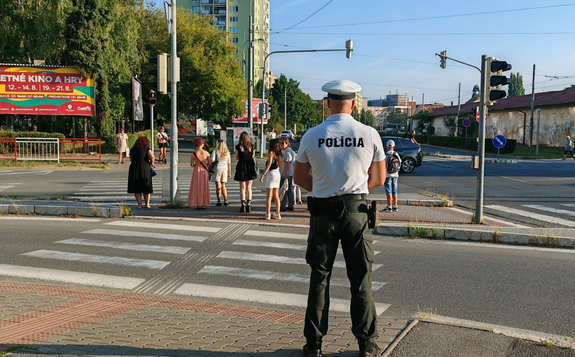 Polícia dohliada na bezpečnosť počas prvého školského dňa (FOTO)