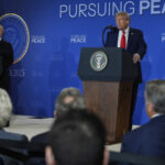 Trump informoval Zelenského a európskych lídrov o rokovaniach s Putinom