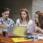 Generácia Z mení pravidlá hry na pracovnom trhu, firmy musia prispôsobiť prístup