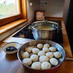 Tip na recept: Domáce parené buchty s lekvárom a makovou posýpkou