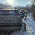 Pri nehode pri Košickej Novej Vsi zasahujú hasiči, medzi zranenými je tehotná žena