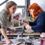 Drôt v rukách, pokoj v duši. Keď sa nepoddajný kov stáva terapiou