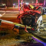 Vodič BMW narazil do semaforu, nafúkal vyše 2 promile (FOTO)