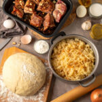 Tip na recept: Bravčové výpečky s dusenou kapustou a knedľou