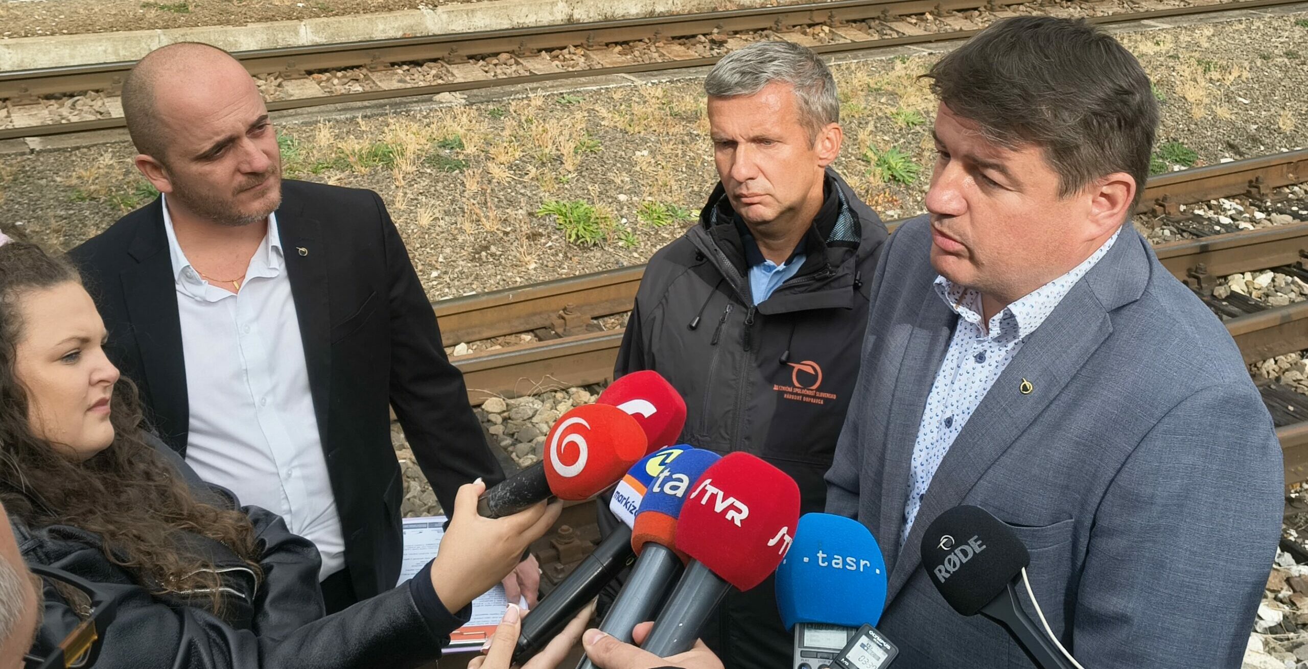 Fotografia k článku Rok po zrážke vlakov na Gemeri sa zranený rušňovodič vracia do práce