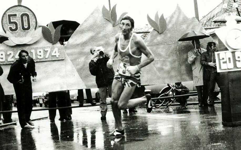 Fotografia k článku Prvý maratónsky beh z Košíc pred 100 rokmi pripomína pamätný stĺp