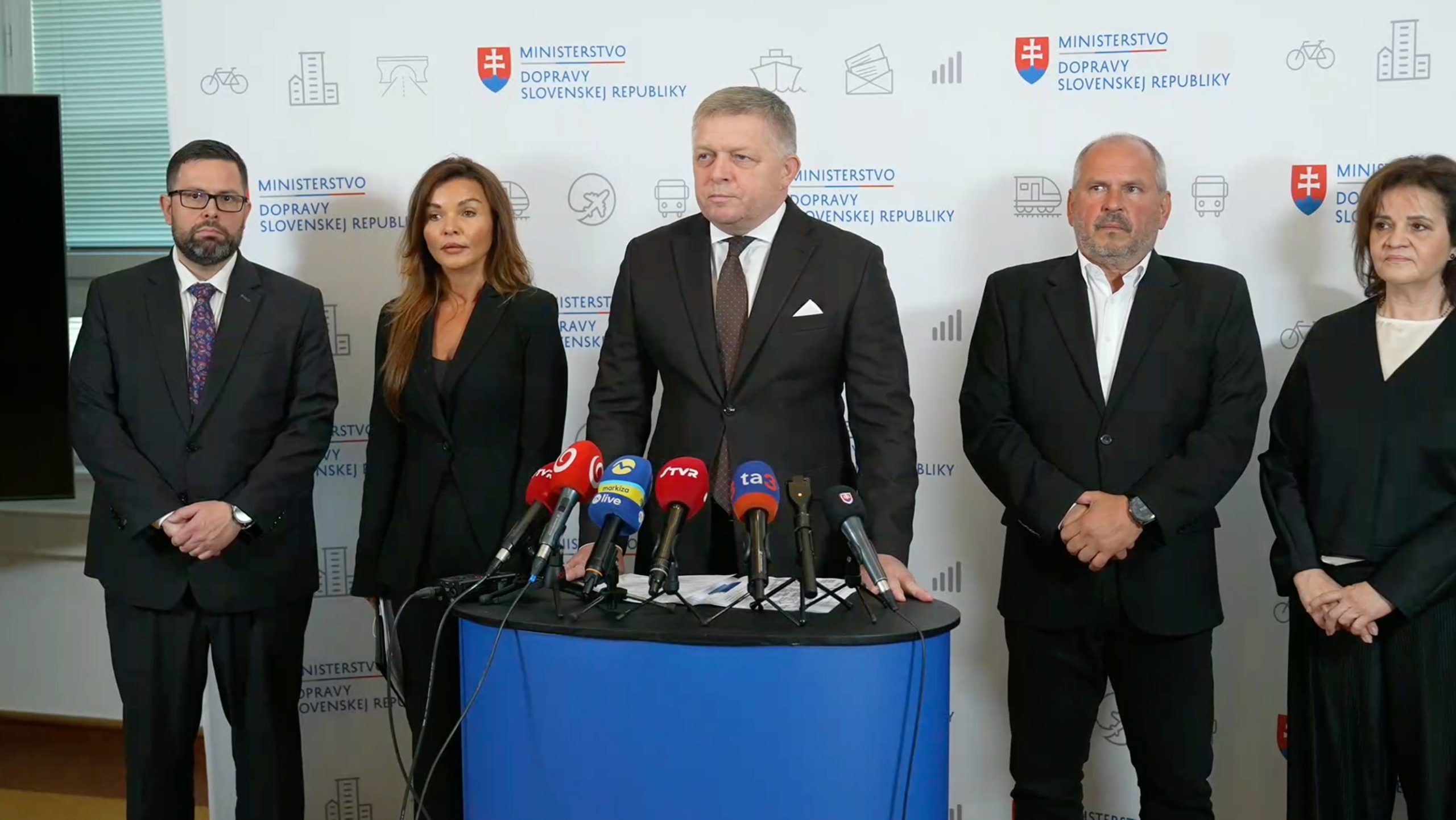 Fotografia k článku Polovičné cestovné vo vlakoch sa nekončí. Premiér Fico potvrdil predĺženie zľavy aj na november