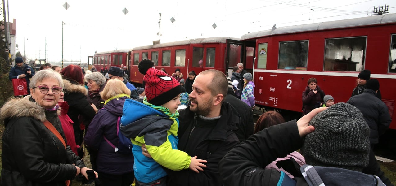 Výnimočnú jazdu vlakom zakončil ohňostroj pre deti