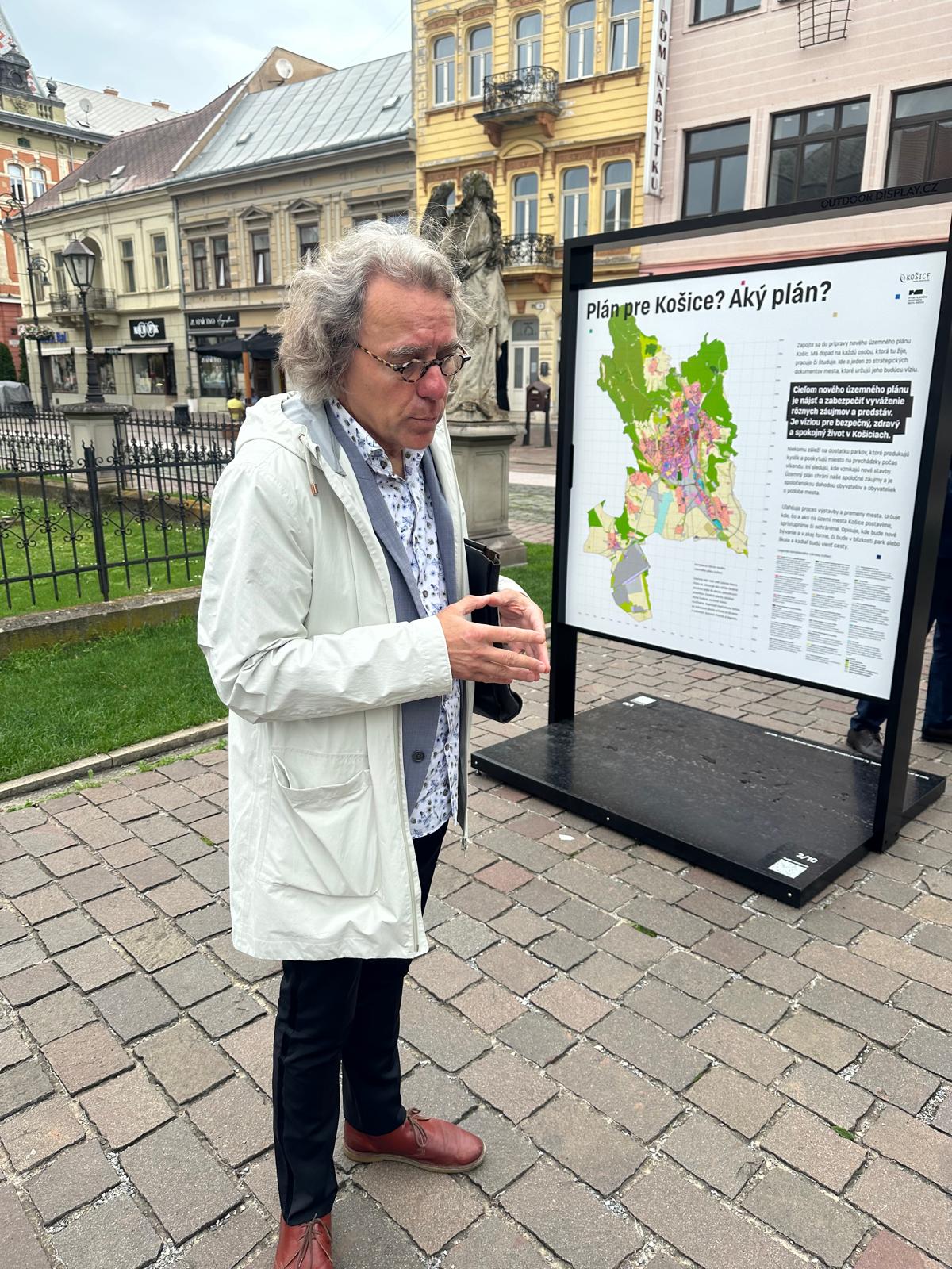 Primátor Košíc Jaroslav Polaček a hlavný architekt mesta Košice Petr Kropp predstavili nový územný plán mesta. FOTO: Tomáš Mácha